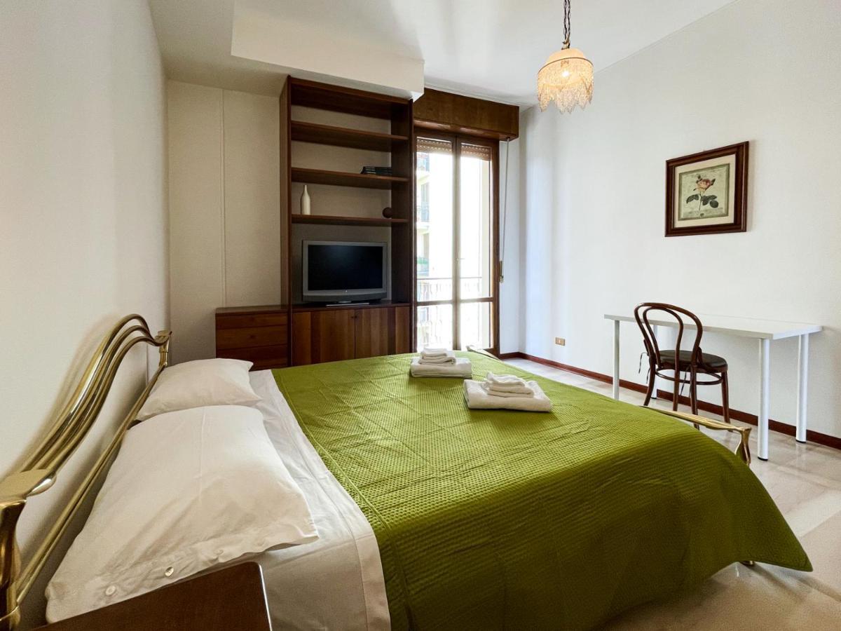 ホテル Casa Gramsci - Affitti Brevi Italia モデナ エクステリア 写真